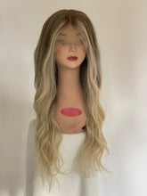 Load image into Gallery viewer, Lace Front Wig 3
